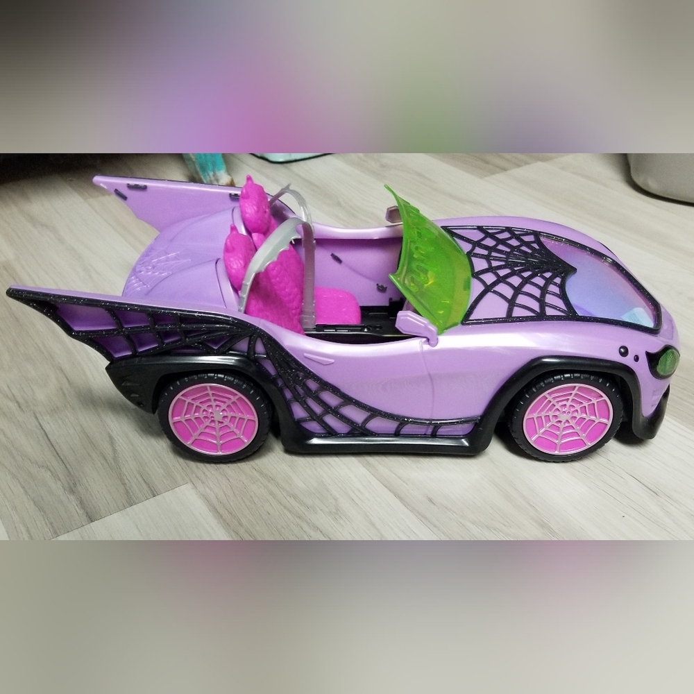 Monster High Convertible Toy Car Doll Accessories Purple